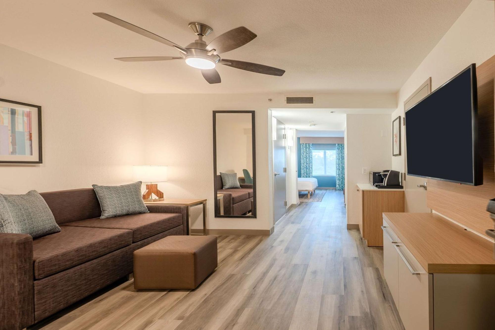 Hilton Garden Inn Ft. Lauderdale Airport-Cruise Port Дейния Бийч Екстериор снимка