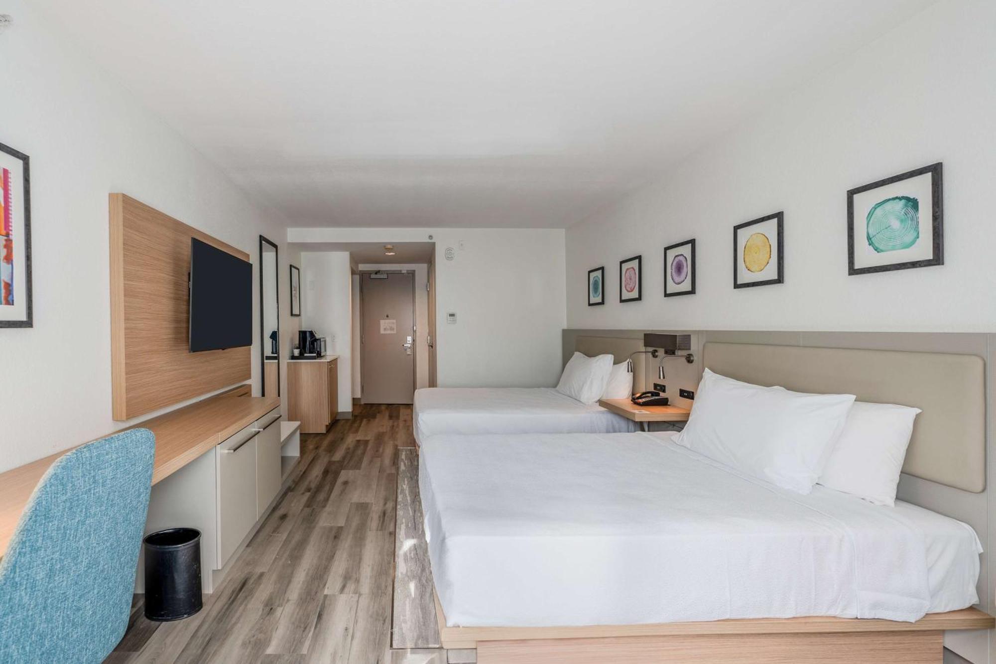Hilton Garden Inn Ft. Lauderdale Airport-Cruise Port Дейния Бийч Екстериор снимка