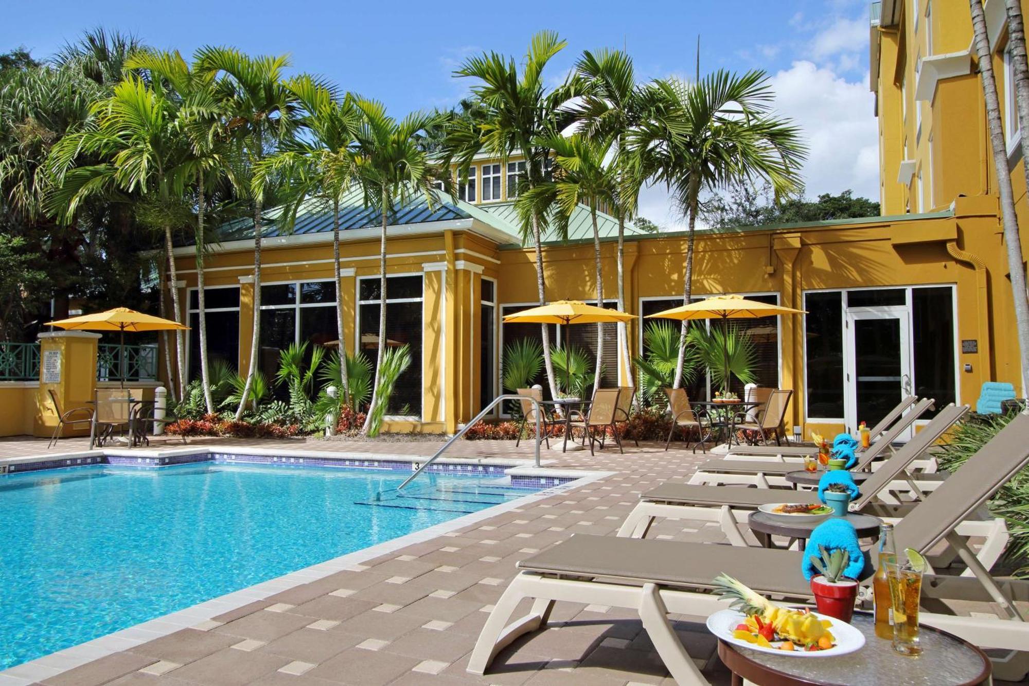 Hilton Garden Inn Ft. Lauderdale Airport-Cruise Port Дейния Бийч Екстериор снимка