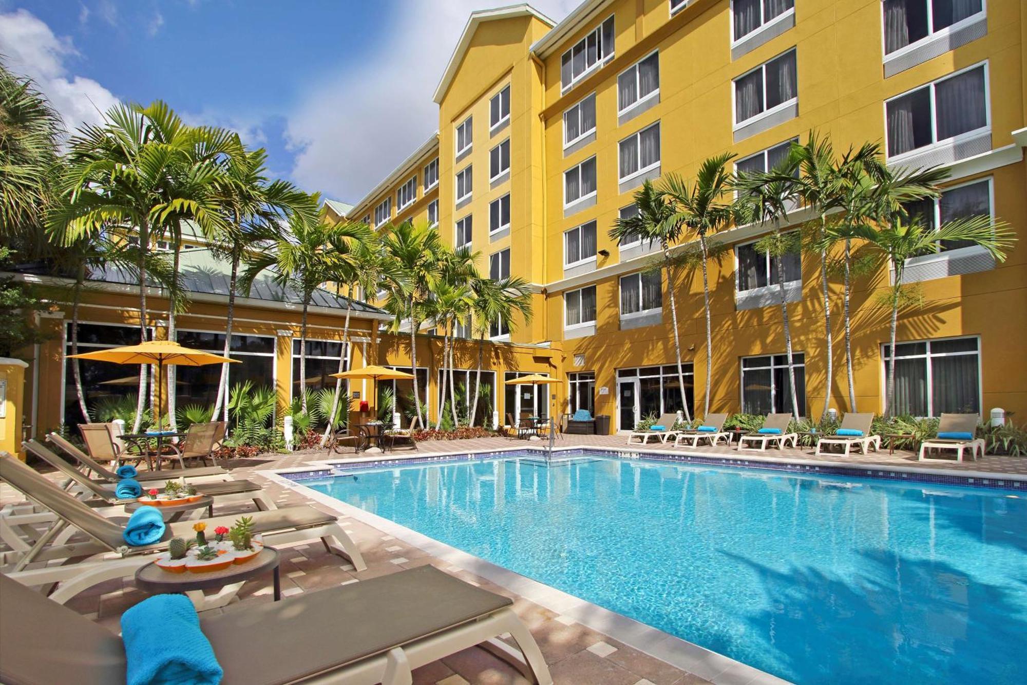 Hilton Garden Inn Ft. Lauderdale Airport-Cruise Port Дейния Бийч Екстериор снимка