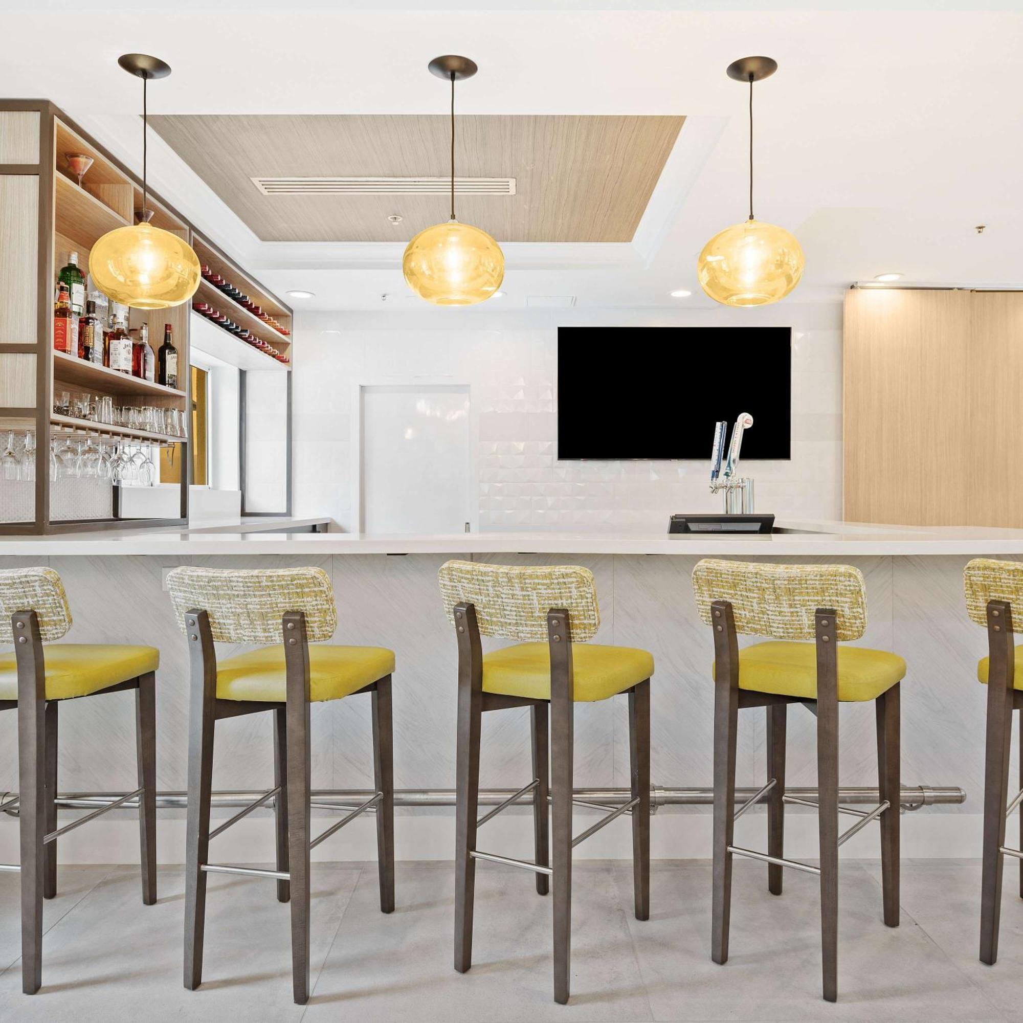 Hilton Garden Inn Ft. Lauderdale Airport-Cruise Port Дейния Бийч Екстериор снимка