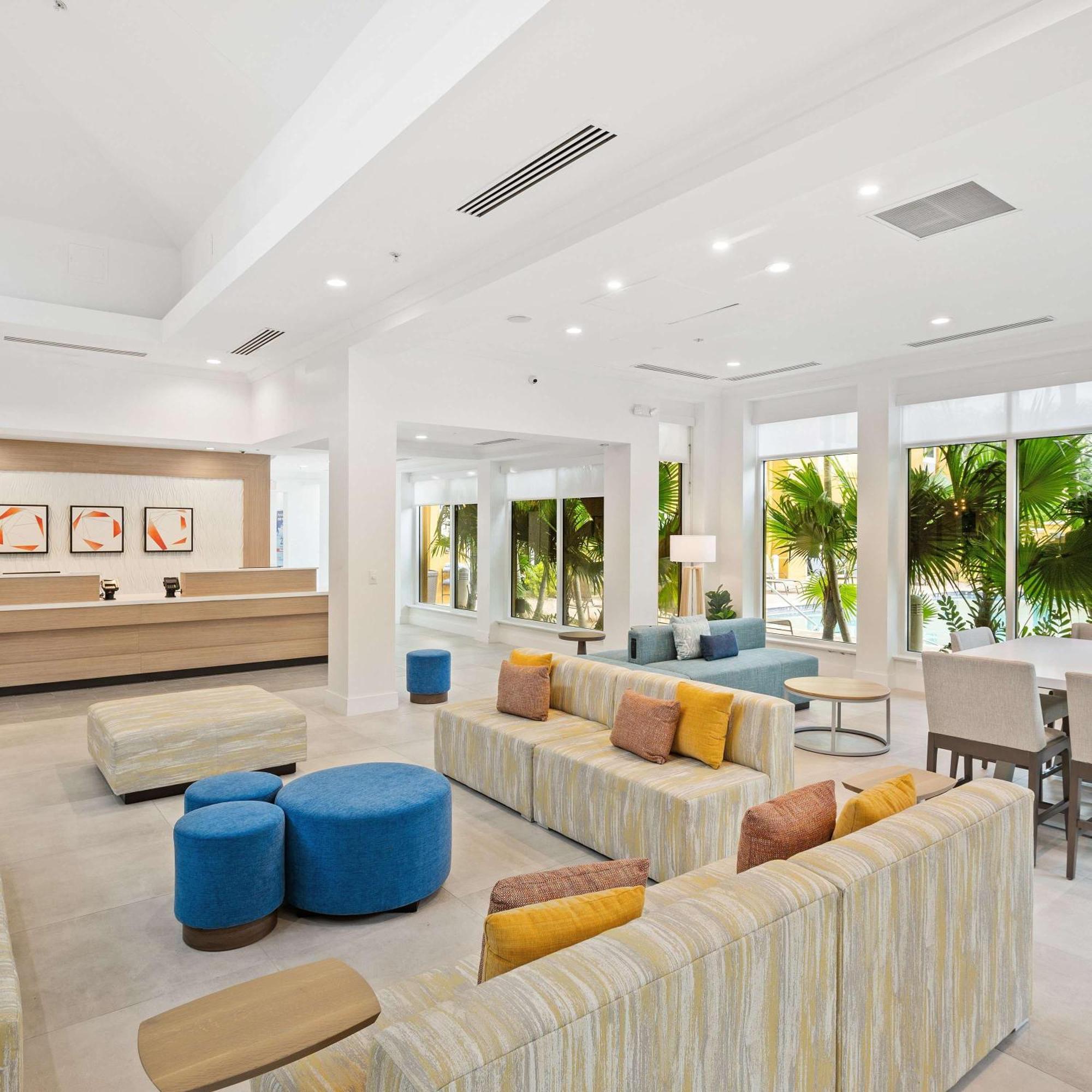 Hilton Garden Inn Ft. Lauderdale Airport-Cruise Port Дейния Бийч Екстериор снимка