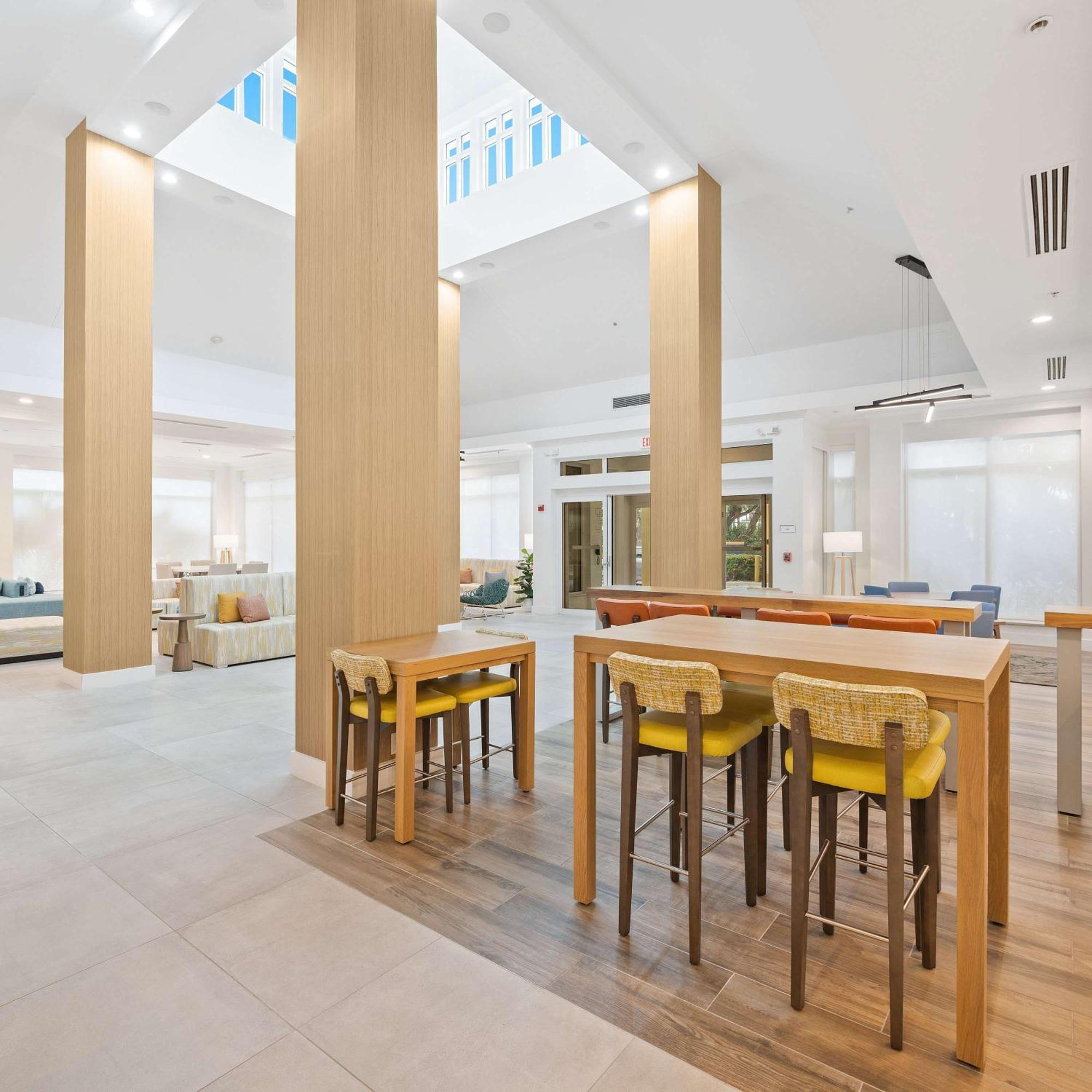 Hilton Garden Inn Ft. Lauderdale Airport-Cruise Port Дейния Бийч Екстериор снимка