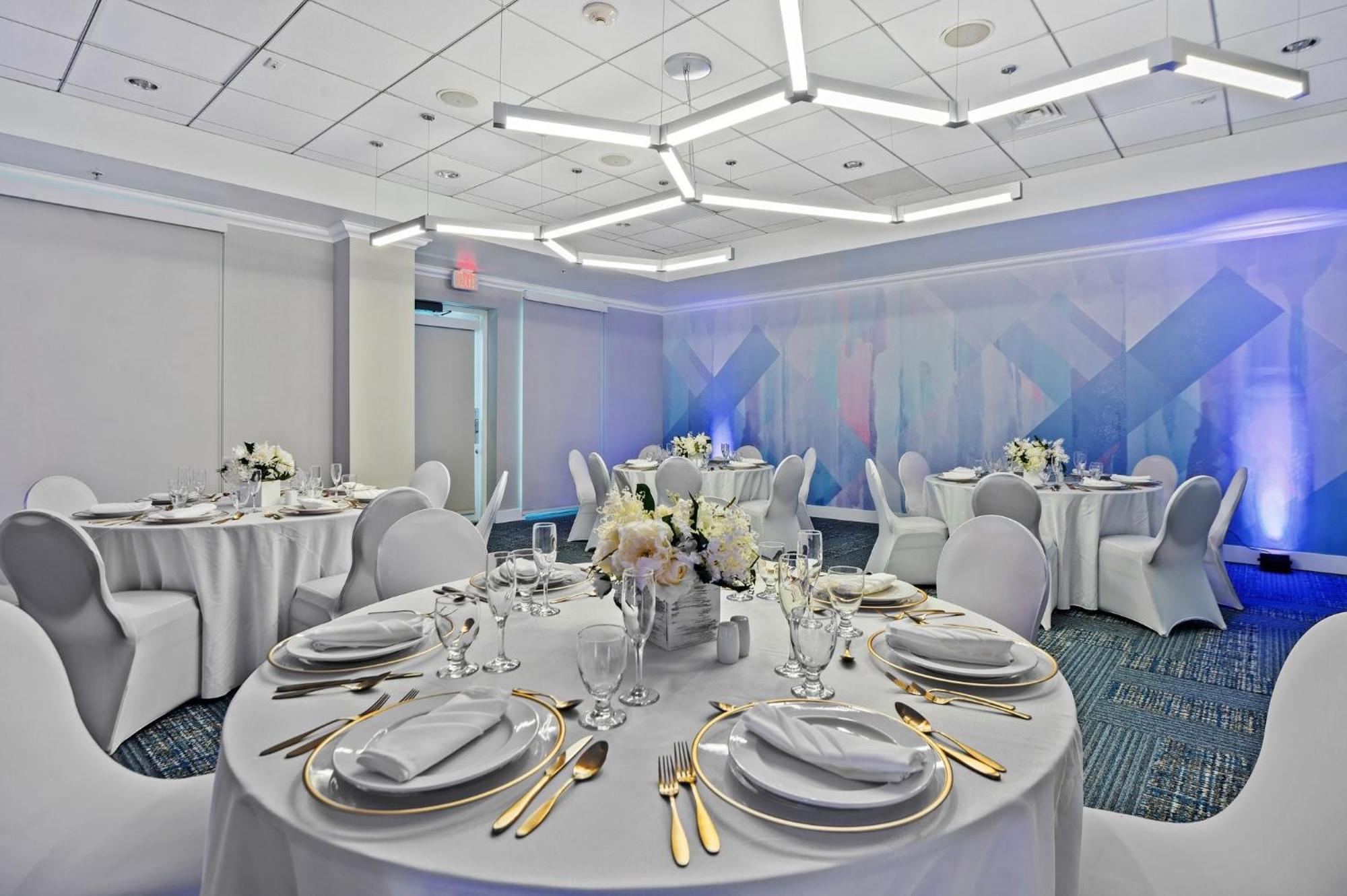 Hilton Garden Inn Ft. Lauderdale Airport-Cruise Port Дейния Бийч Екстериор снимка