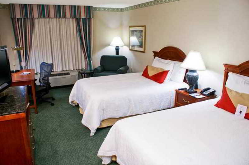Hilton Garden Inn Ft. Lauderdale Airport-Cruise Port Дейния Бийч Стая снимка